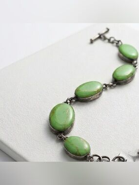 Sterling Silver Chartreuse
Stone Link Bracelet Southwestern Inspired Statement